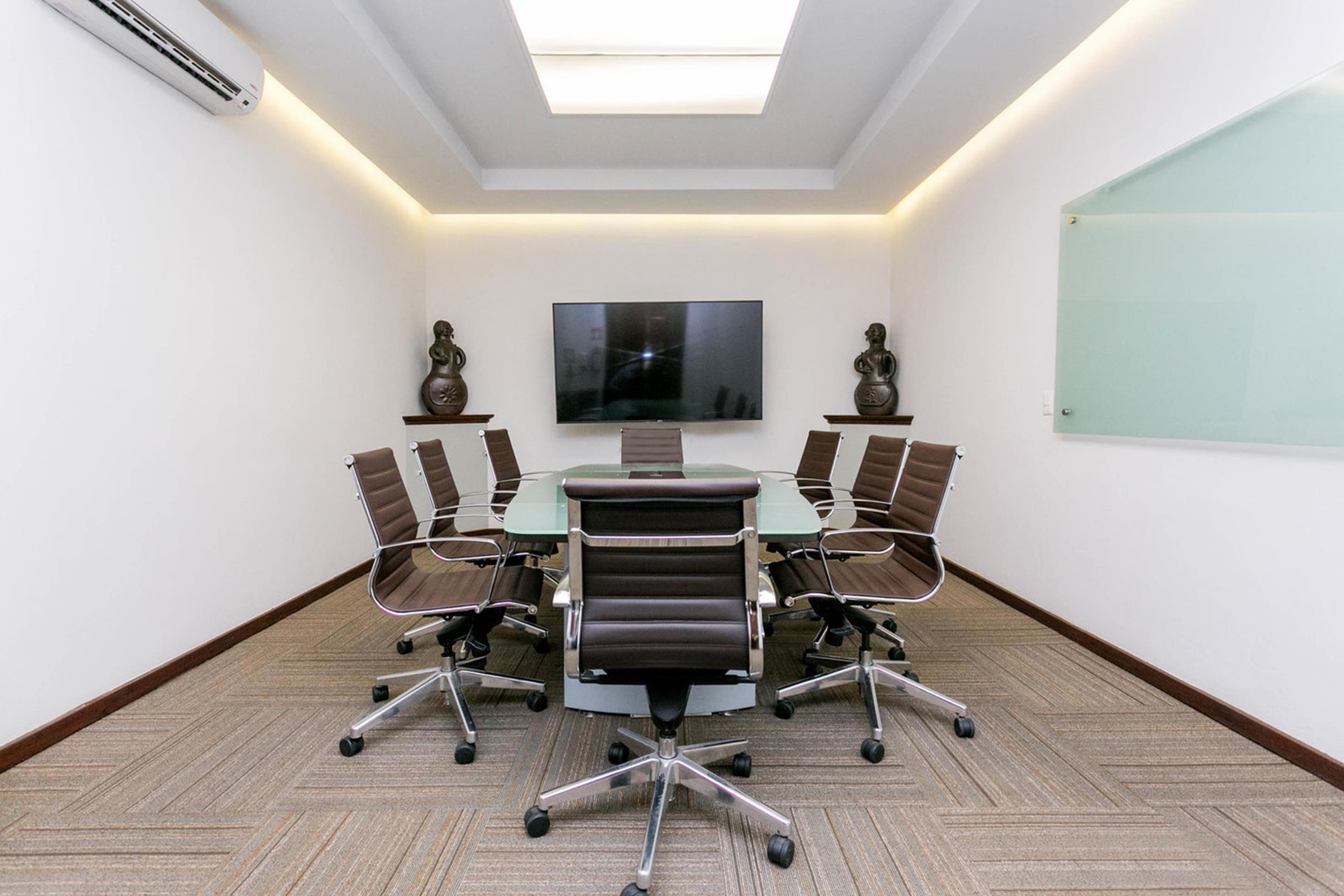 Real De Minas San Miguel De Allende Ngoại thất bức ảnh Meeting room at the headquarters of the National Stock Exchange of India