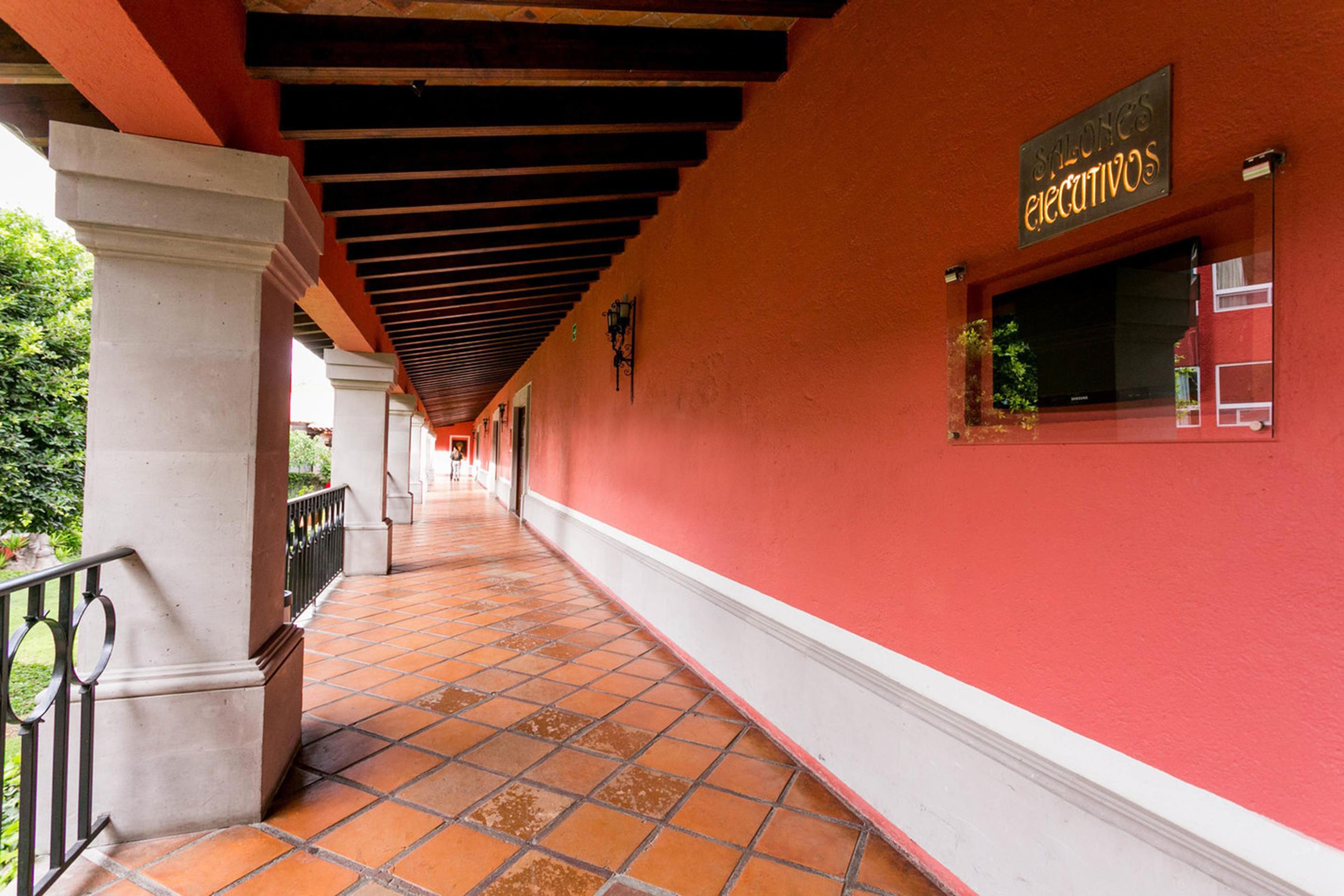 Real De Minas San Miguel De Allende Ngoại thất bức ảnh Corridor of the hotel